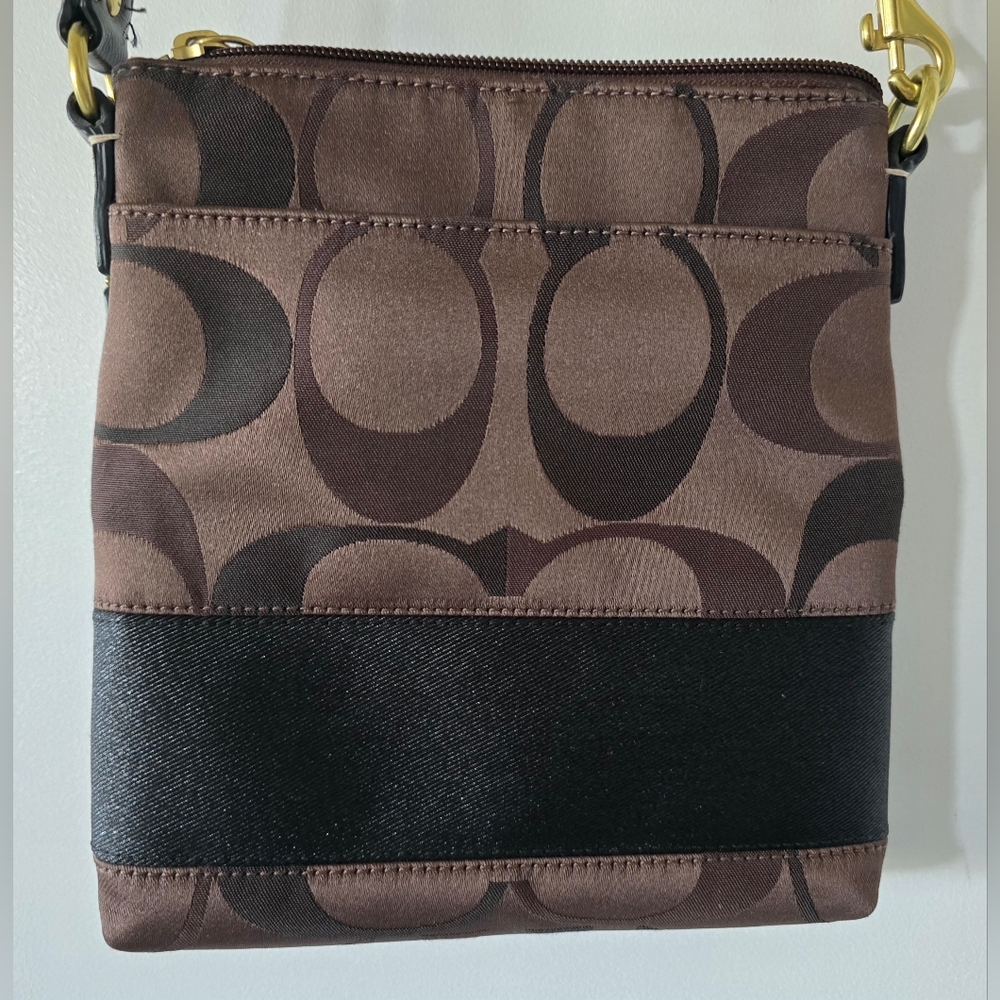 Vintage Coach Kitt Crossbody Bag Purse Brass Hardware New Condition - Picture 6 of 11